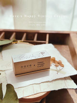 Nove x HappyVintageCrafter Stempel "Life's a journey..."